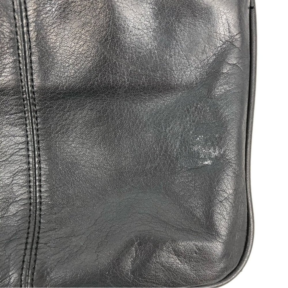 Giani Bernini Black Leather Crossbody Wallet | Made in Indonesia - Picture 7 of 7